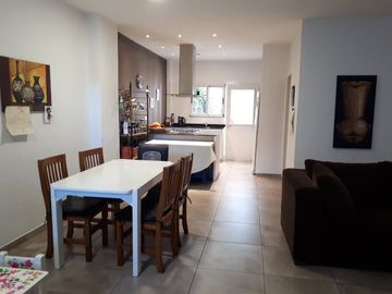 Departamento Tipo Casa en venta en Quilmes Oeste