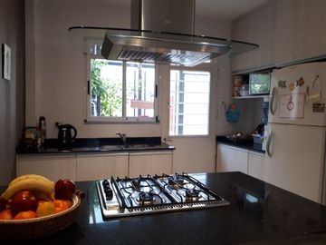 Departamento Tipo Casa en venta en Quilmes Oeste