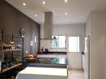 Departamento Tipo Casa en venta en Quilmes Oeste