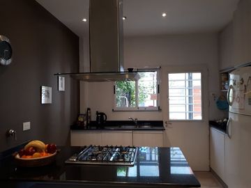 Departamento Tipo Casa en venta en Quilmes Oeste
