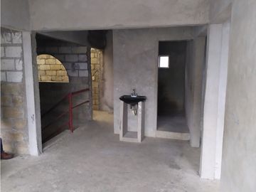 Casa 3 recs. en obra gris, colonia Jardín Juárez Jiutepec, Mor.