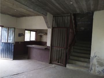 Casa 3 recs. en obra gris, colonia Jardín Juárez Jiutepec, Mor.