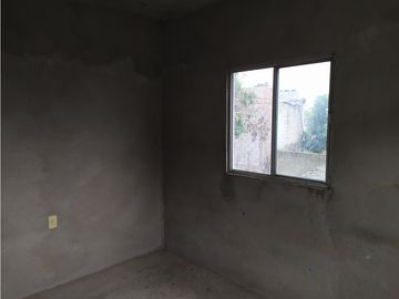 Casa 3 recs. en obra gris, colonia Jardín Juárez Jiutepec, Mor.
