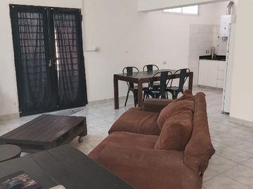 Casa PH en venta en Lanus Oeste