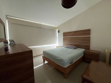CASA EN VENTA LOMAS DE COCOYOC JARDIN Y ALBERCA 4R
