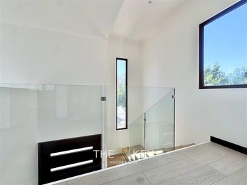 Casa en venta de 4 dorm. en Colina