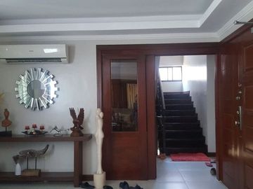 Furnished 5 Bedrooms House in Banilad Cebu City