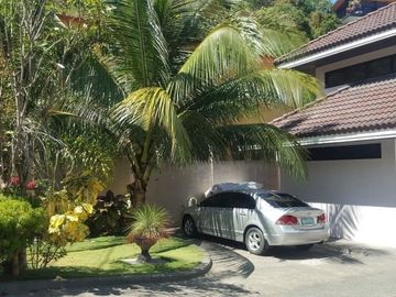 Furnished 5 Bedrooms House in Banilad Cebu City