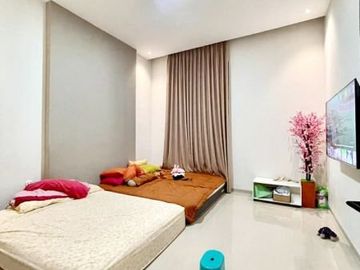 Rumah Cantik Minimalis Nyaman dalam Komplek di Kawaluyaan
