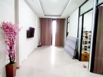 Rumah Cantik Minimalis Nyaman dalam Komplek di Kawaluyaan