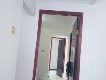 BAYAR Pakai Mobil, Rumah Sudah Renovasi di Benowo
