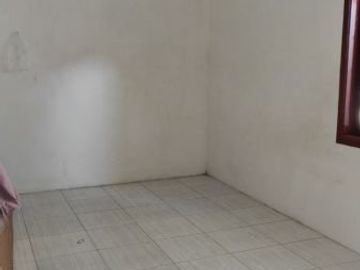 BAYAR Pakai Mobil, Rumah Sudah Renovasi di Benowo