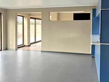 Parcela con casa mediterranea