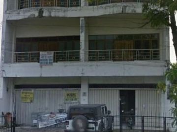 Dijual 2 ruko istimewa dan lokasi strategis di nol jalan raya Monginsidi dekat Transmart Sidoarjo.