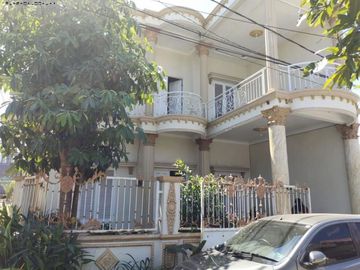 Rumah Puri Gununganyar Regency One Gate