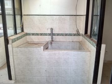 casa en venta en lleras restrepo. Cod V12653