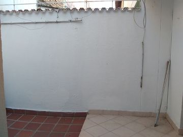 casa en venta en lleras restrepo. Cod V12653