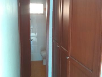 casa en venta en lleras restrepo. Cod V12653