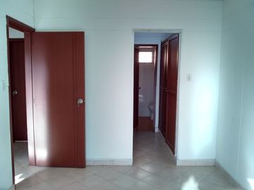 casa en venta en lleras restrepo. Cod V12653