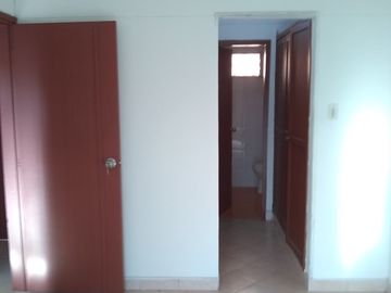 casa en venta en lleras restrepo. Cod V12653