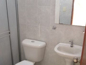 casa en venta en lleras restrepo. Cod V12653