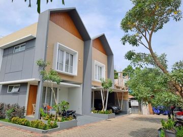 For Rent Minimalist Modern Townhouse at Ciputat