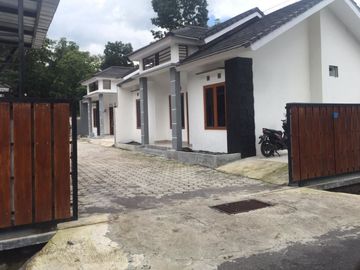 Jual Cepat Rumah Jogja Tipe 70/100, KPR Bantu Hingga Akad