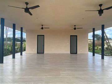 CASA EN VENTA MÉRIDA, RESIDENCIAL DE LUJO EN ZONA DE ALTA PLUSVALIA