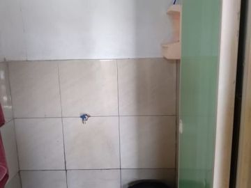 Rmh second 2 lantai terawat murah cipayung,Depok