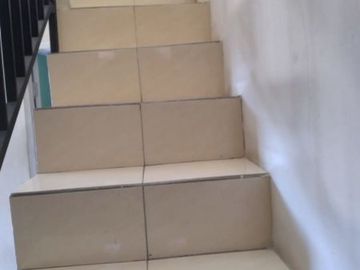 Rmh second 2 lantai terawat murah cipayung,Depok