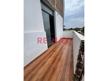 Te presentamos una oportunidad única de adquirir un hermoso departamento en el tercer piso de un edificio . Este increíble inmueble está diseñado para