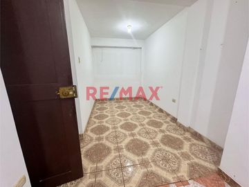 Te presentamos una oportunidad única de adquirir un hermoso departamento en el tercer piso de un edificio . Este increíble inmueble está diseñado para