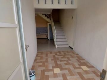 Rumah Minimalist 2 lantai Medokan Sawah Timur