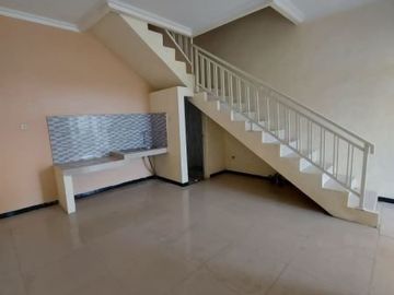 Rumah Minimalist 2 lantai Medokan Sawah Timur