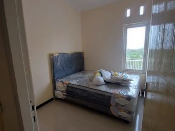 Rumah Minimalist 2 lantai Medokan Sawah Timur
