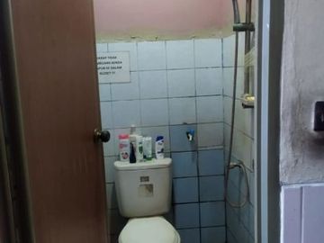 Rumah luas cocok untuk kosan dekat Grand Kota Bintang di Jaka sampurna Bekasi