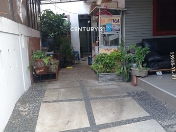 Dijual Rumah Di Hook Lokasi Dekat St KRL Tebet