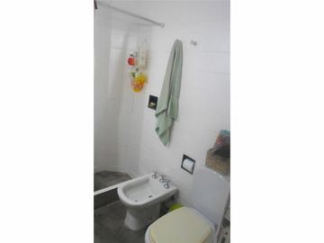 casa MB Estilo s/Pasaje particular 3 habit. 2 Ptas Coc. baño principal y auxiliar Patio y Terraza