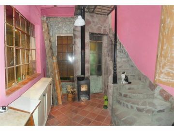 casa MB Estilo s/Pasaje particular 3 habit. 2 Ptas Coc. baño principal y auxiliar Patio y Terraza