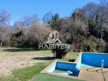 Casa en venta de 4 dorm. en Los Angeles