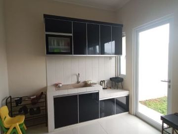 Townhouse Strategis 2Lt Ready Modern dkt Kota Wisata Cibubur