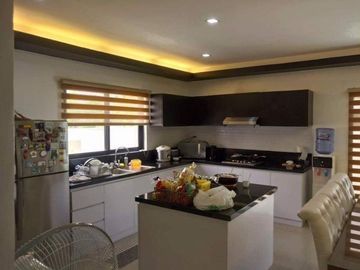 RUSH SALE!!! 5 Bedrooms 2-Storey House and Lot for SALE in Angeles City near Marquee Mall and NLEX