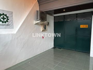 Dijual Rumah Strategis di Sidosermo Selangkah ke Plaza Marina Surabaya