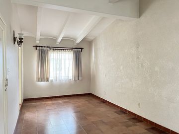 Casa Sola en Amatitlán Cuernavaca - ROQ-1162-Cs*