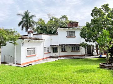 Casa Sola en Amatitlán Cuernavaca - ROQ-1162-Cs*