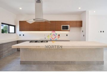 BELLA CASA NUEVA EN VENTA EN RESIDENCIAL RIO, CANCUN, Q. ROO