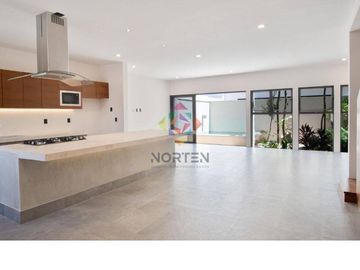 BELLA CASA NUEVA EN VENTA EN RESIDENCIAL RIO, CANCUN, Q. ROO