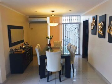 Casa en Venta en Cdla Castilla, cerca de la zona via salitre