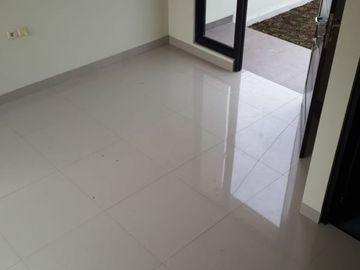 DIJUAL CEPAT RUMAH 2 LANTAI HARGA SATU LANTAI @ ARCAMANIK