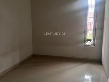 Disewakan Rumah Rapi Nyaman Dan Bagus Di Duta Bumi Bekasi